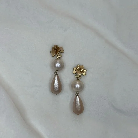 Tory Burch Brutalist Double-Drop Earrings - Antique Light Brass - Picture 6 of 6